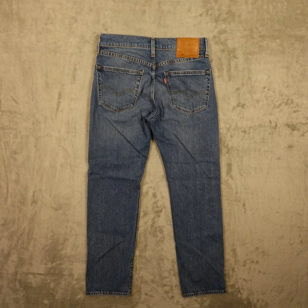 Levi’s Premium 505 Jeans Men’s 30x32 Straight Leg Light Indigo Classic‎ Denim